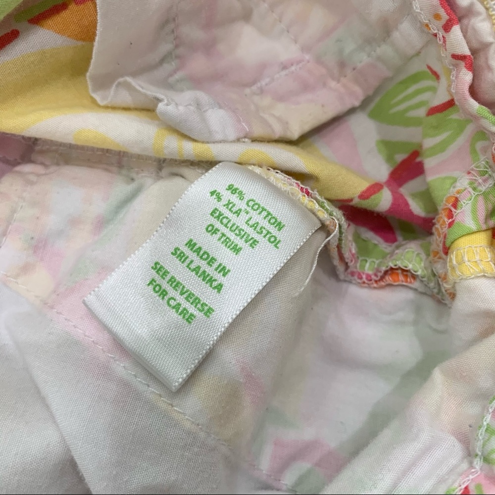 Lilly Pulitzer happiest hour shorts - Picture 4 of 7